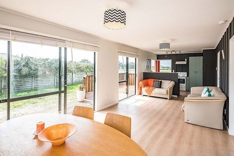 Photo of property in 26 Kitchener Street, Te Horo Beach, Otaki, 5581