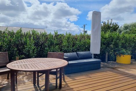 Photo of property in 28 Tuscan Lane, Martinborough, 5711