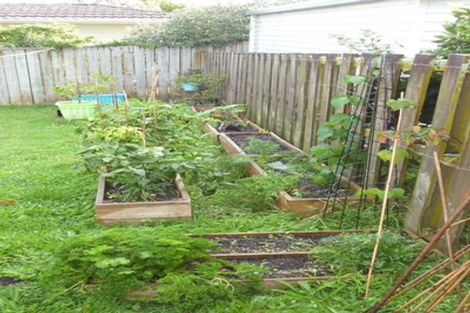 Photo of property in 32 Price Crescent, Mount Wellington, Auckland, 1060