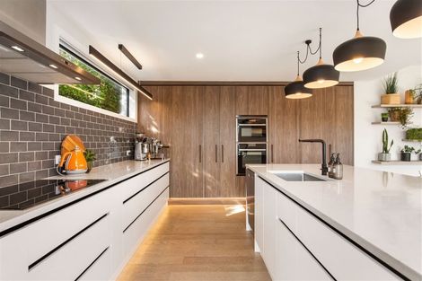 Photo of property in 2 John Monck Lane, Redcliffs, Christchurch, 8081