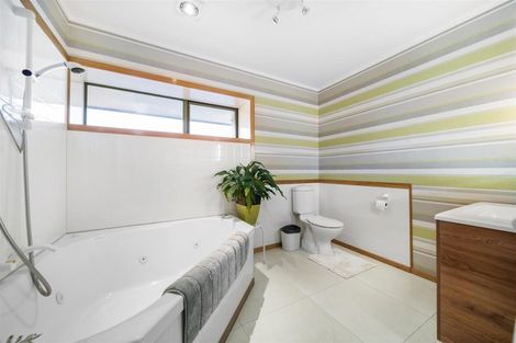 Photo of property in 690 Peninsula Road, Kelvin Heights, Queenstown, 9300