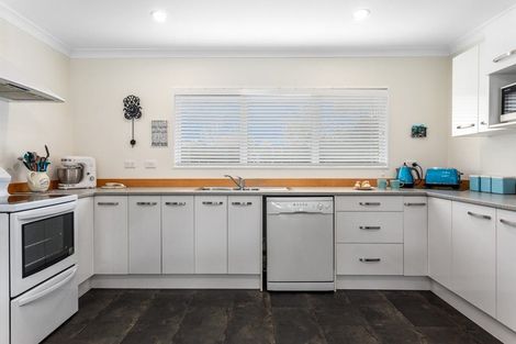 Photo of property in 2/27a Churchill Street, Whakatane, 3120