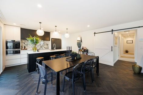 Photo of property in 6 Solitude Crescent, Kelvin Grove, 4414