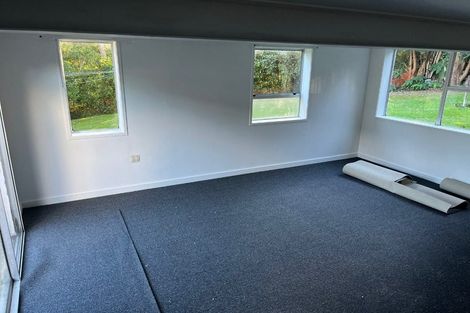 Photo of property in 27 Gladys Avenue, Glenfield, Auckland, 0629