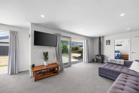 Photo of property in 8 Pennycook Place, Lake Hawea, Wanaka, 9382
