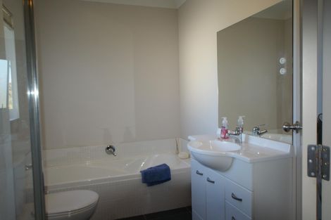 Photo of property in 18a Boyd Avenue, Mangere Bridge, Auckland, 2022