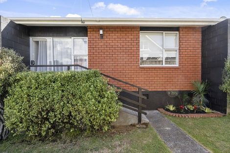 Photo of property in 1/58 Paynters Avenue, Strandon, New Plymouth, 4312