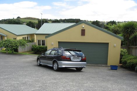 Photo of property in 33 Ridgeway Road, Pukekohe, 2120