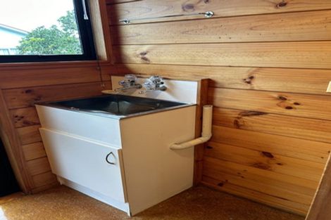 Photo of property in 3a Kelvin Road, Papakura, 2110