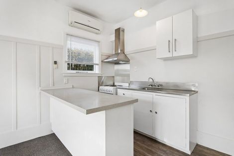 Photo of property in 1/24 North Avon Road, Richmond, Christchurch, 8013