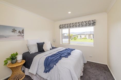 Photo of property in 16 Dal Din Drive, Otaki, 5512
