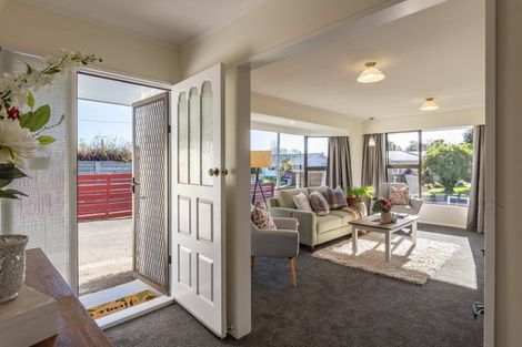 Photo of property in 16a Awatea Avenue, Paraparaumu, 5032