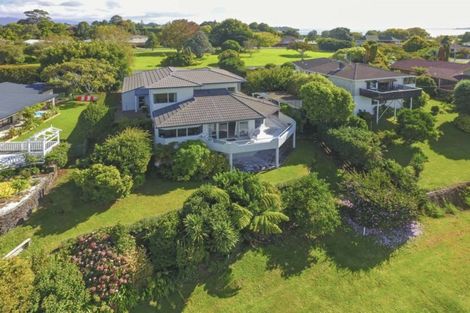 Photo of property in 62 Links View Drive, Omokoroa, 3114