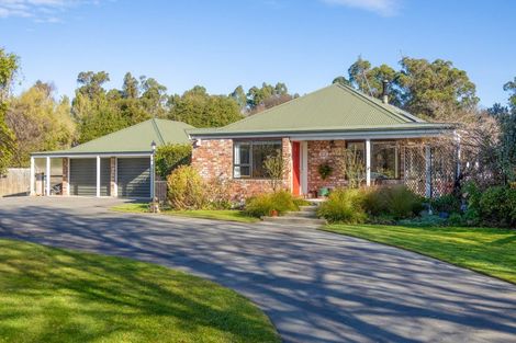 Photo of property in 2 Terrace Road, Leithfield, Amberley, 7481