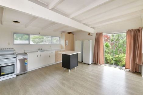 Photo of property in 17 Snapper Road, Stillwater, Silverdale, 0993