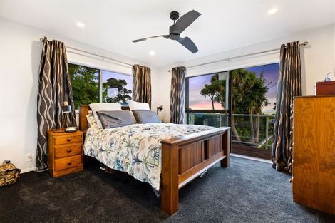 Photo of property in 9 Rangimarie Road, Swanson, Auckland, 0816