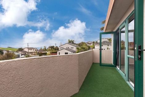 Photo of property in 6a Manuwai Road, Torbay, Auckland, 0630