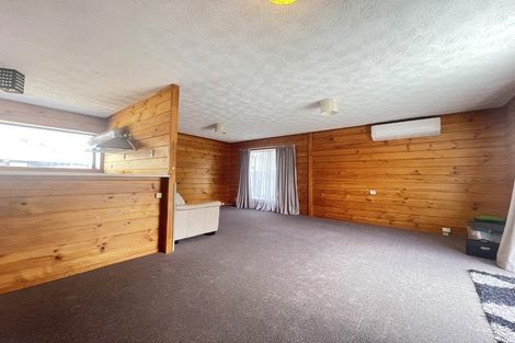 Photo of property in 1/126 Bradbury Road, Botany Downs, Auckland, 2010