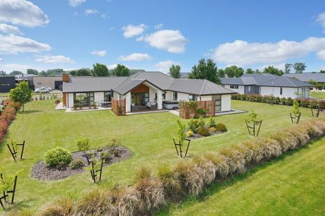 Photo of property in 11 Mara-kai Place, Pegasus, 7612