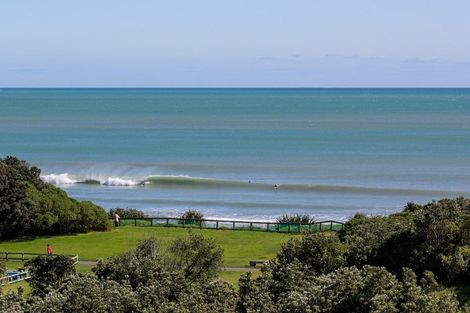 Photo of property in 21 Record Street, Fitzroy, New Plymouth, 4312