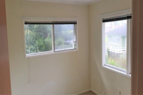 Photo of property in 2/31 Camelot Place, Glenfield, Auckland, 0629