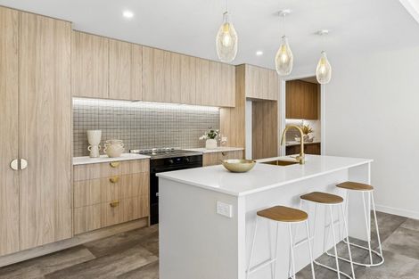Photo of property in 14 Caroline Way, Abbotsford, 9018