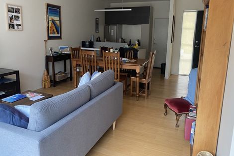 Photo of property in 74 Saddleback Grove, Karori, Wellington, 6012