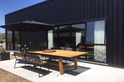 Photo of property in Luggate Park, 10 Cooper Crescent, Luggate, Wanaka, 9383