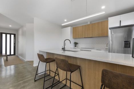 Photo of property in 60 Cyrus Street, Whalers Gate, New Plymouth, 4310