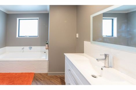 Photo of property in 7 Dundee Close, Darfield, 7510