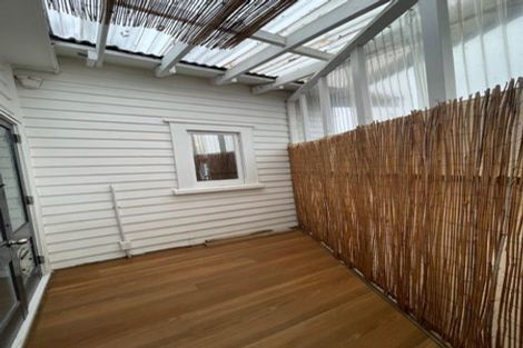 Photo of property in 86 Aroha Avenue, Sandringham, Auckland, 1025