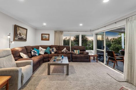 Photo of property in 3 Ridgemount Terrace, Welcome Bay, Tauranga, 3112