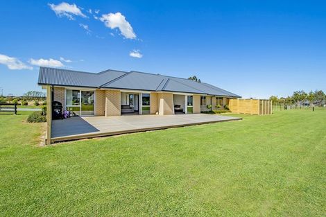 Photo of property in 25 Landsborough Drive, Darfield, 7571