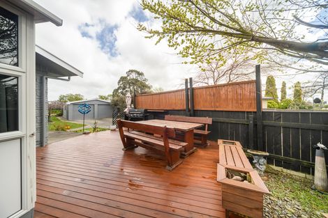 Photo of property in 14 Bendigo Street, Cloverlea, Palmerston North, 4412