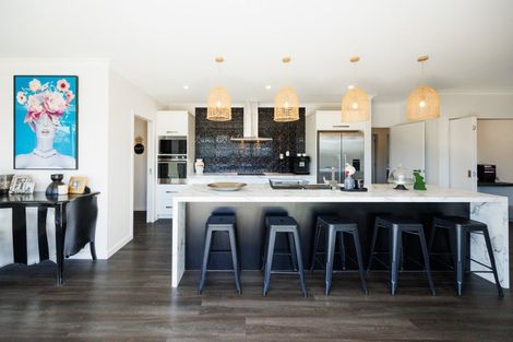 Photo of property in 30 Dogwood Way, Milson, Palmerston North, 4414