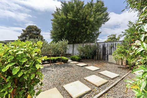 Photo of property in 293a Carrington Street, Vogeltown, New Plymouth, 4310