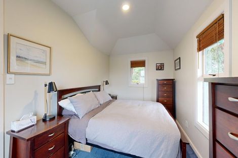 Photo of property in 55 Palliser Road, Roseneath, Wellington, 6011