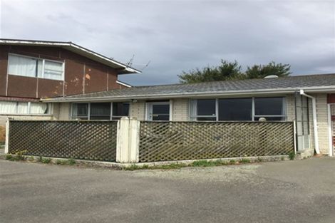 Photo of property in 2/52 Mortlake Street, Islington, Christchurch, 8042