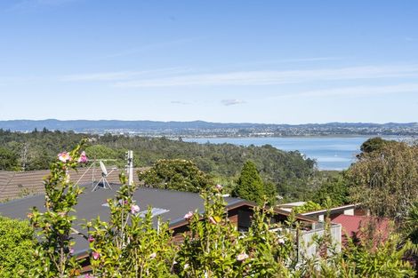 Photo of property in 4/7 Balmain Road, Birkenhead, Auckland, 0626