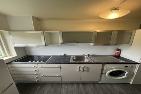 Photo of property in 29 Saint Michaels Crescent, Kelburn, Wellington, 6012