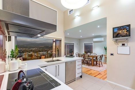Photo of property in 25a Riverstone Drive, Riverstone Terraces, Upper Hutt, 5018