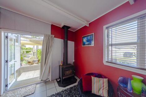 Photo of property in 75 Gillies Crescent, Waimarama, Havelock North, 4294