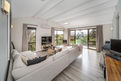 Photo of property in 2 Cannon Hill Crescent, Mount Pleasant, Christchurch, 8081