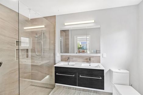 Photo of property in 28 Wairakei Road, Strowan, Christchurch, 8052