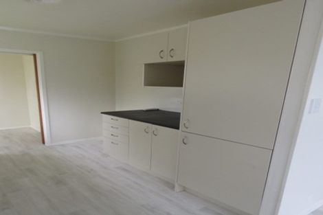 Photo of property in 2/95b Captain Scott Road, Glen Eden, Auckland, 0602