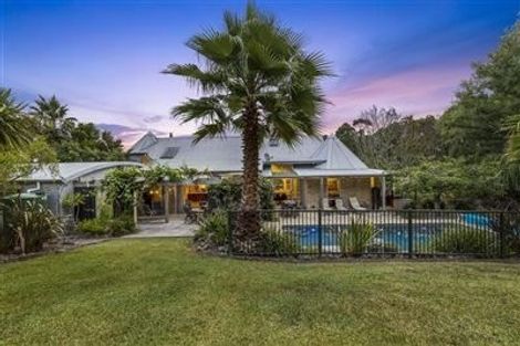 Photo of property in 250 Bawden Road, Dairy Flat, Albany, 0792