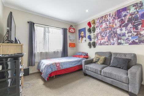 Photo of property in 1 Frank Hewitt Street, Pukekohe, 2120