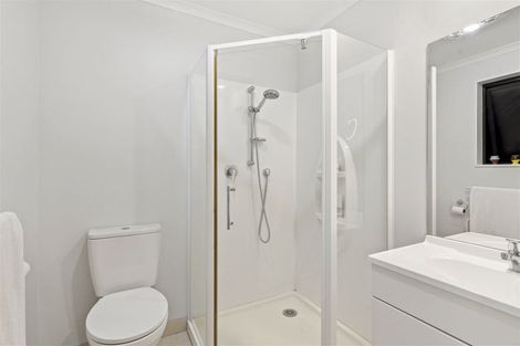 Photo of property in 24 Lomas Way, Albany, Auckland, 0632