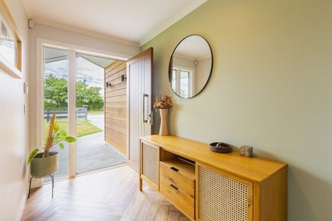 Photo of property in 16 Dee Street, Otane, 4202