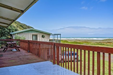 Photo of property in 33 Omamari Beach Road, Omamari, Dargaville, 0373